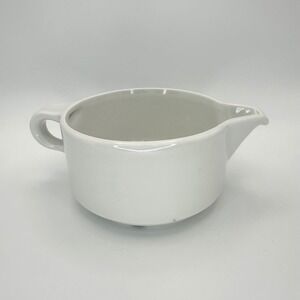Pillivuyt France White Porcelain Round Gravy Boat Sauce Server Handle 4.5in 10oz